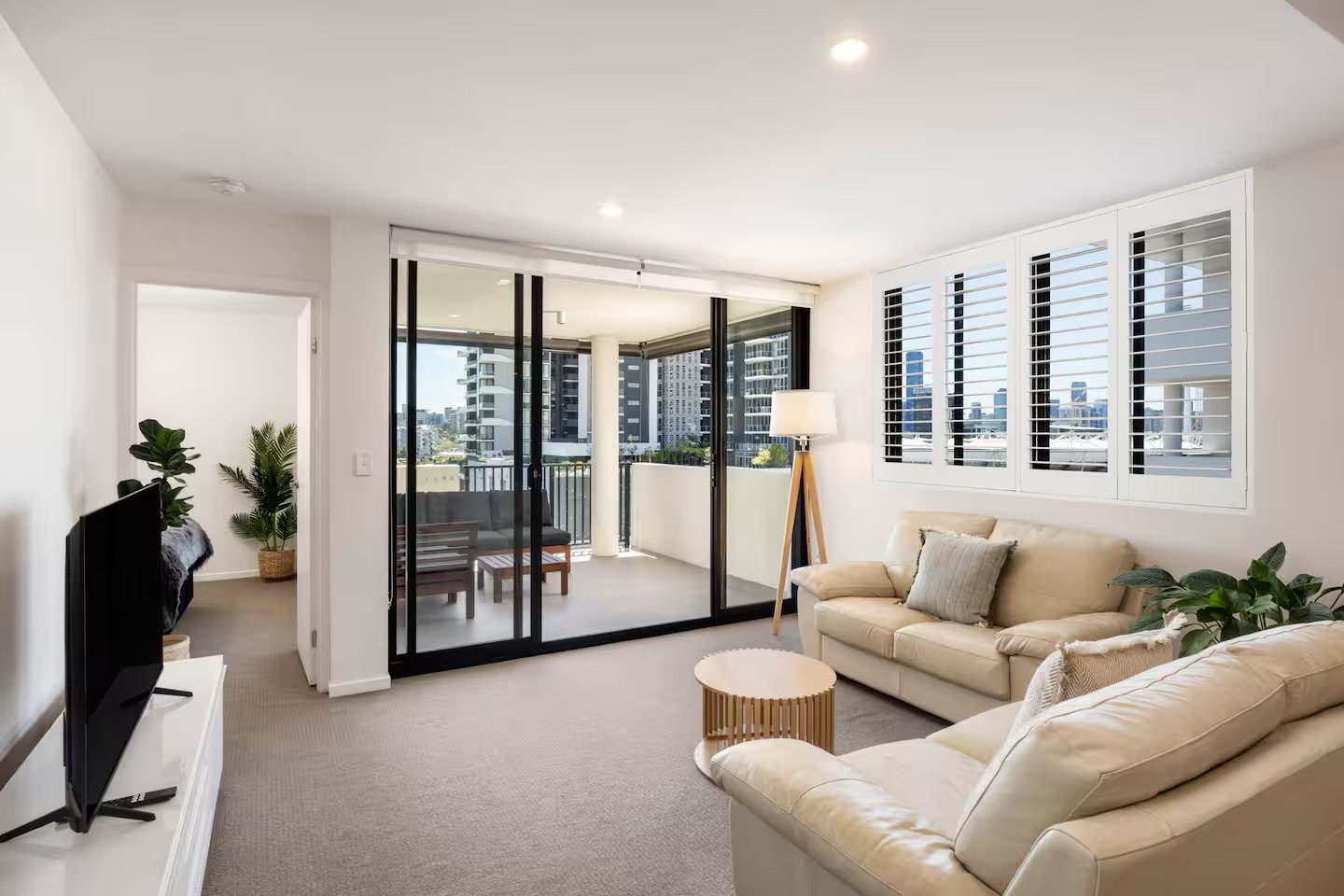 Luxury 1BR Near Stadium • Parking & Balcony photo 2