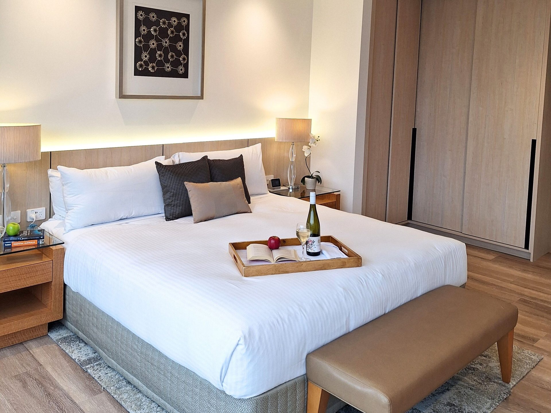 One-Bedroom Apartment | Perth CBD | Fully Furnished with City Views photo 5