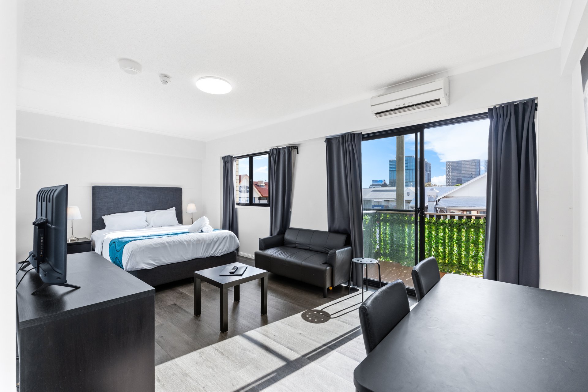Fully Furnished Studio in Fortitude Valley | Hotel-Style Comfort with Gym, Spa & Sauna