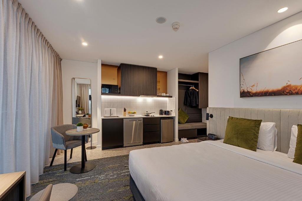 Studio Apartment — Penrith with Kitchenette, 29m², Sleeps 2 photo 4