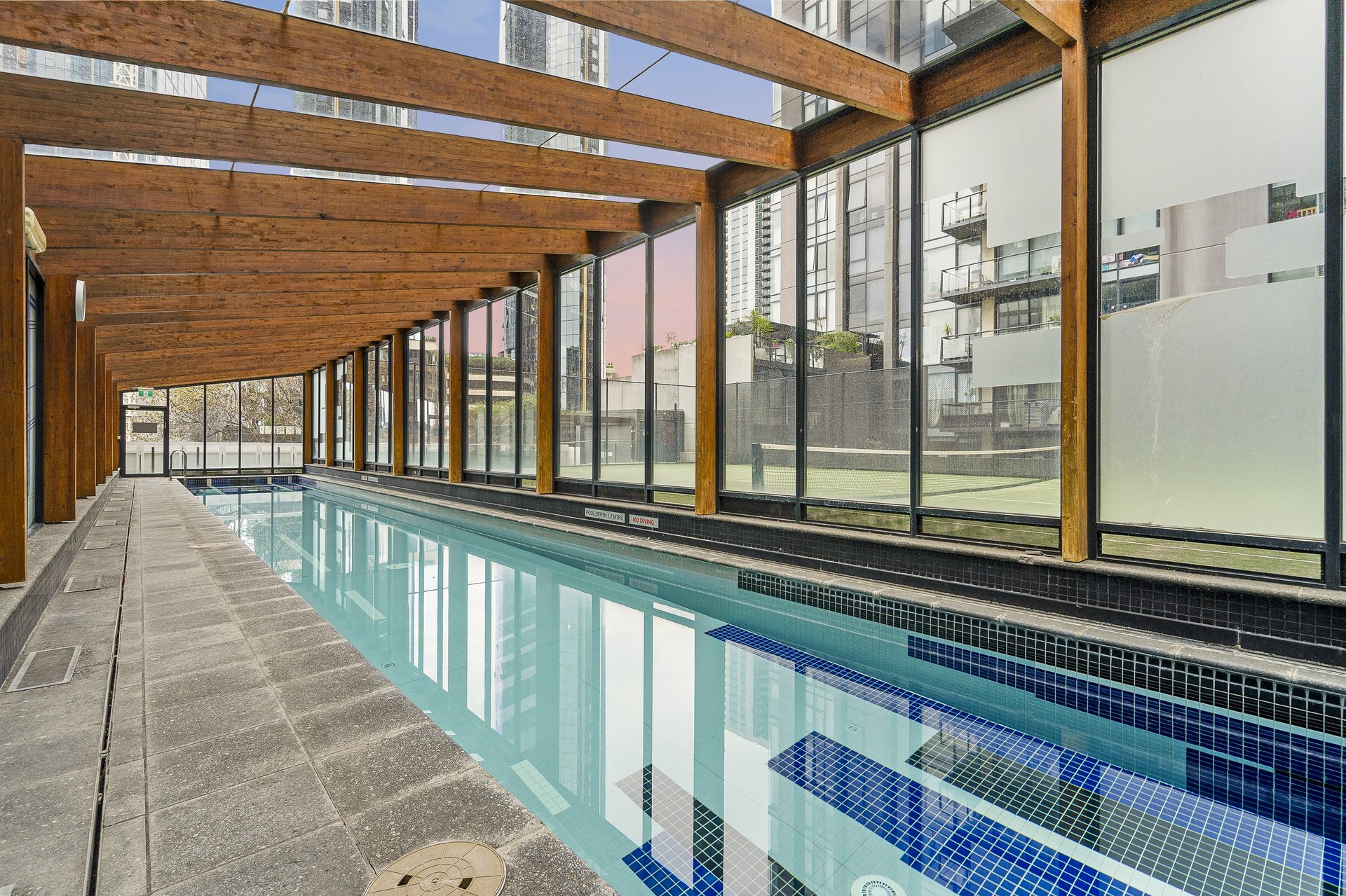Modern apartment 450m from crown entertainment complex photo 5