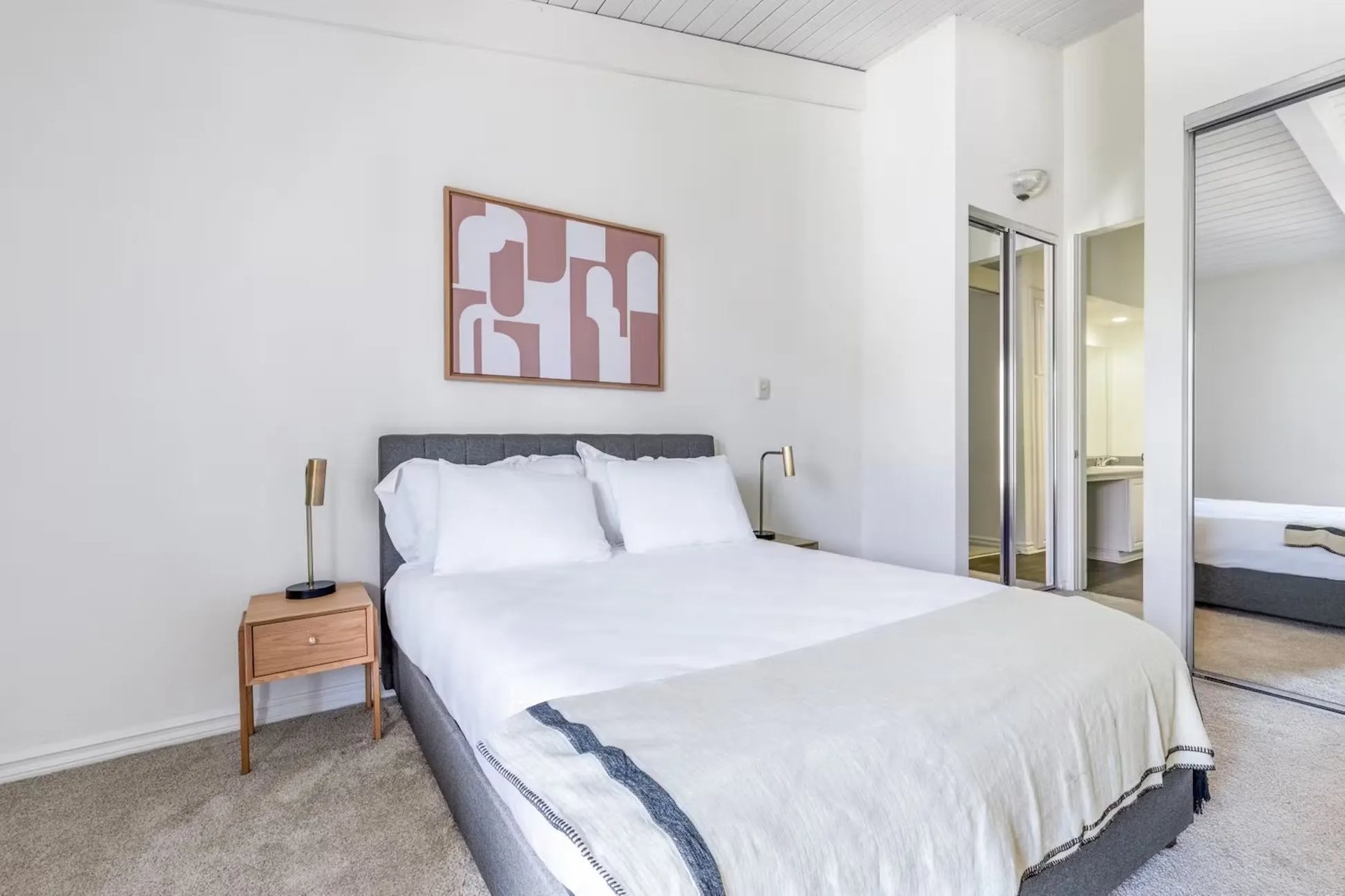 Modern Apartment in the Heart of Melbourne photo 3