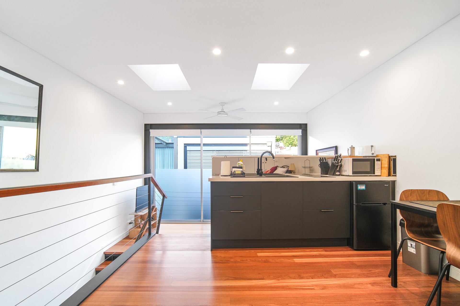 Pyrmont Executive Loft | Walk to ICC & Harbour photo 3