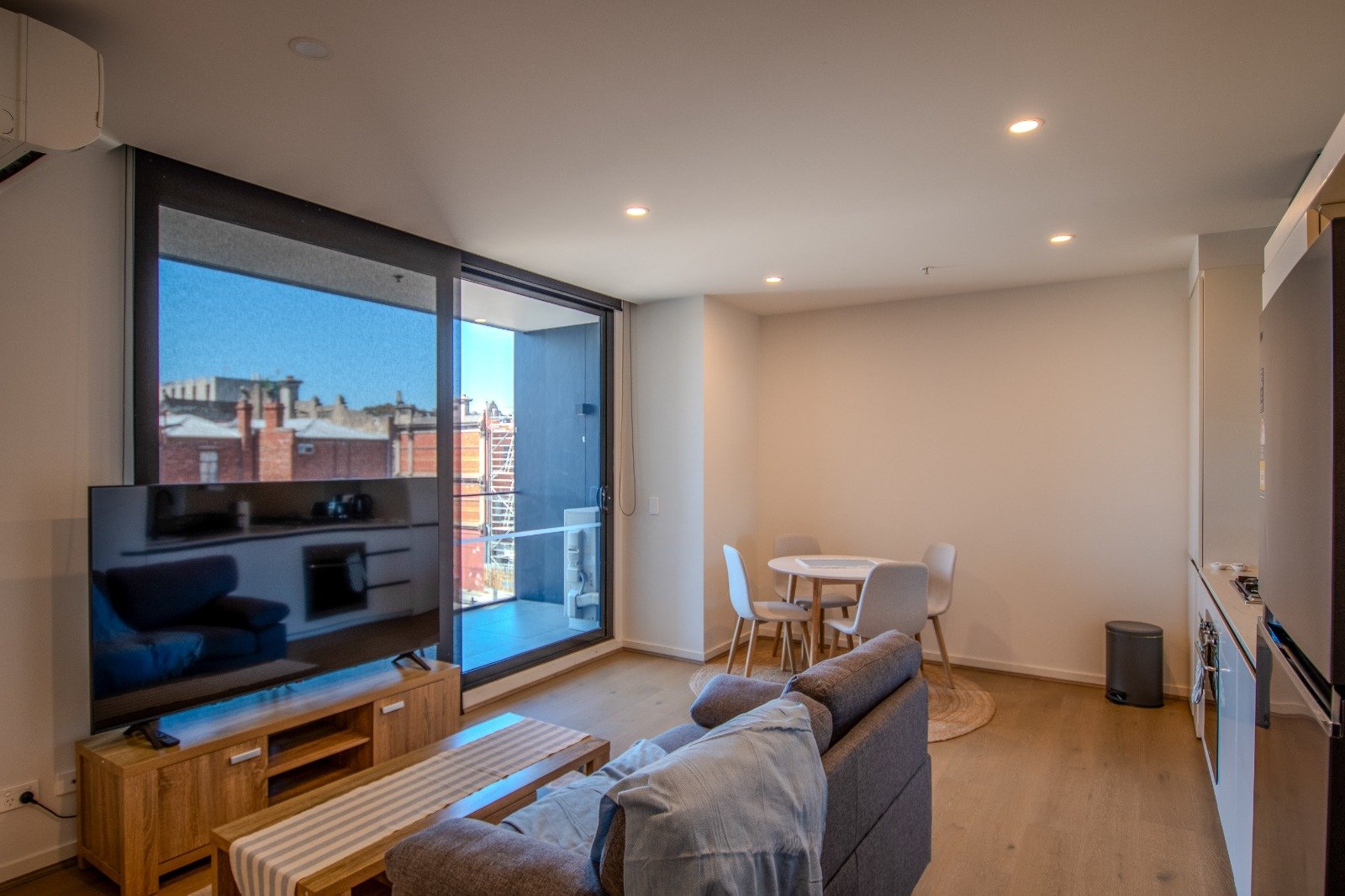 Cosy Apartment in Hawthorn Near Swinburn Uni photo 2
