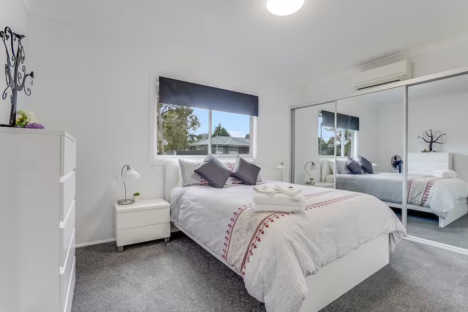 Bright and airy 3 bedroom home in Thirlmere photo 2