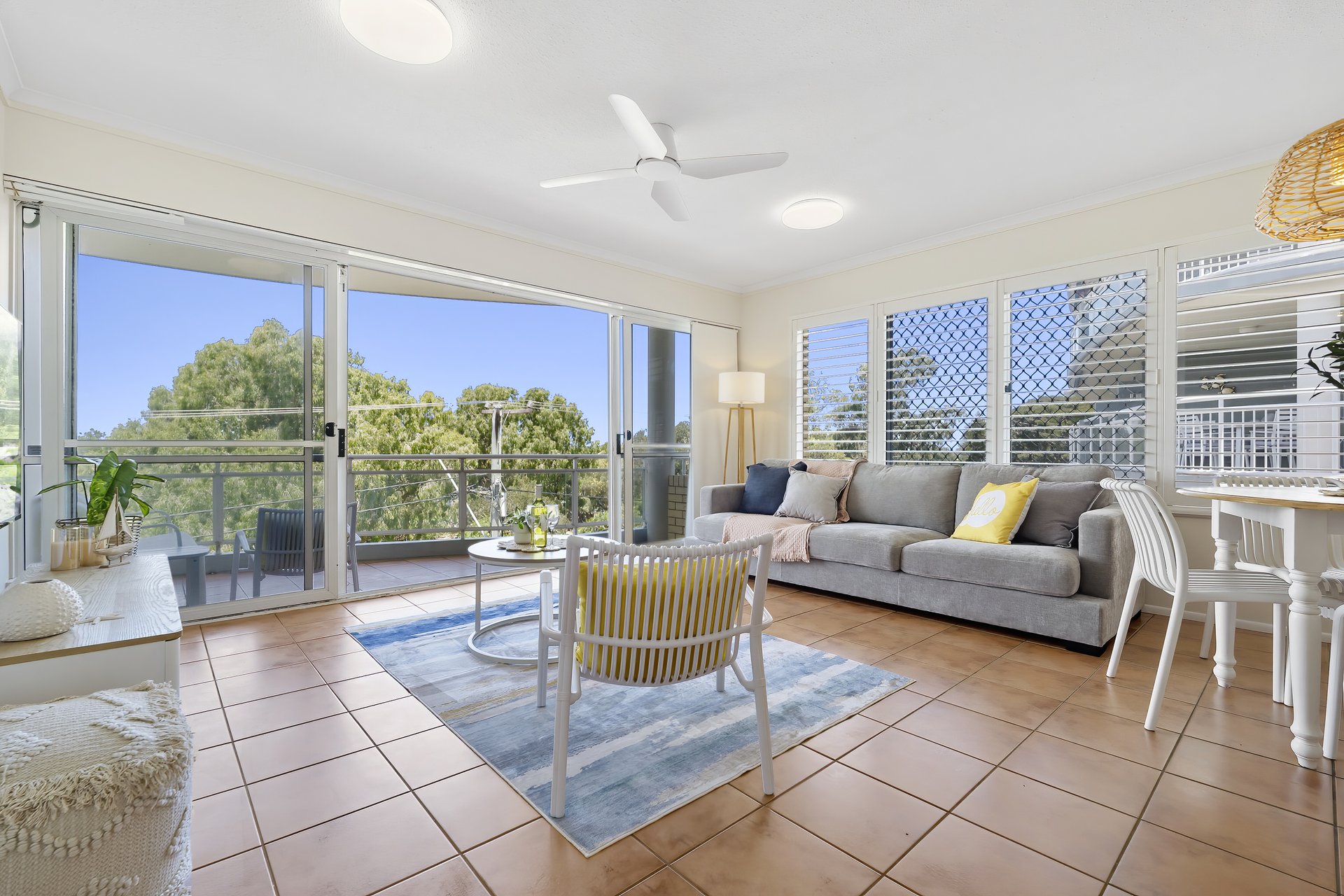 Golden Beach Apartment with Water Views photo 5