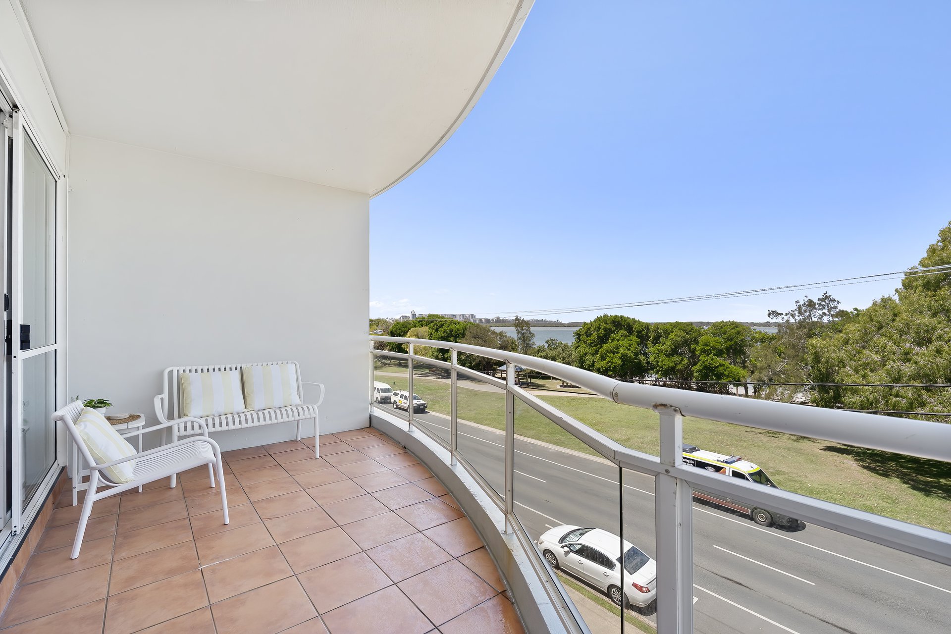 Golden Beach Apartment with Water Views photo 3