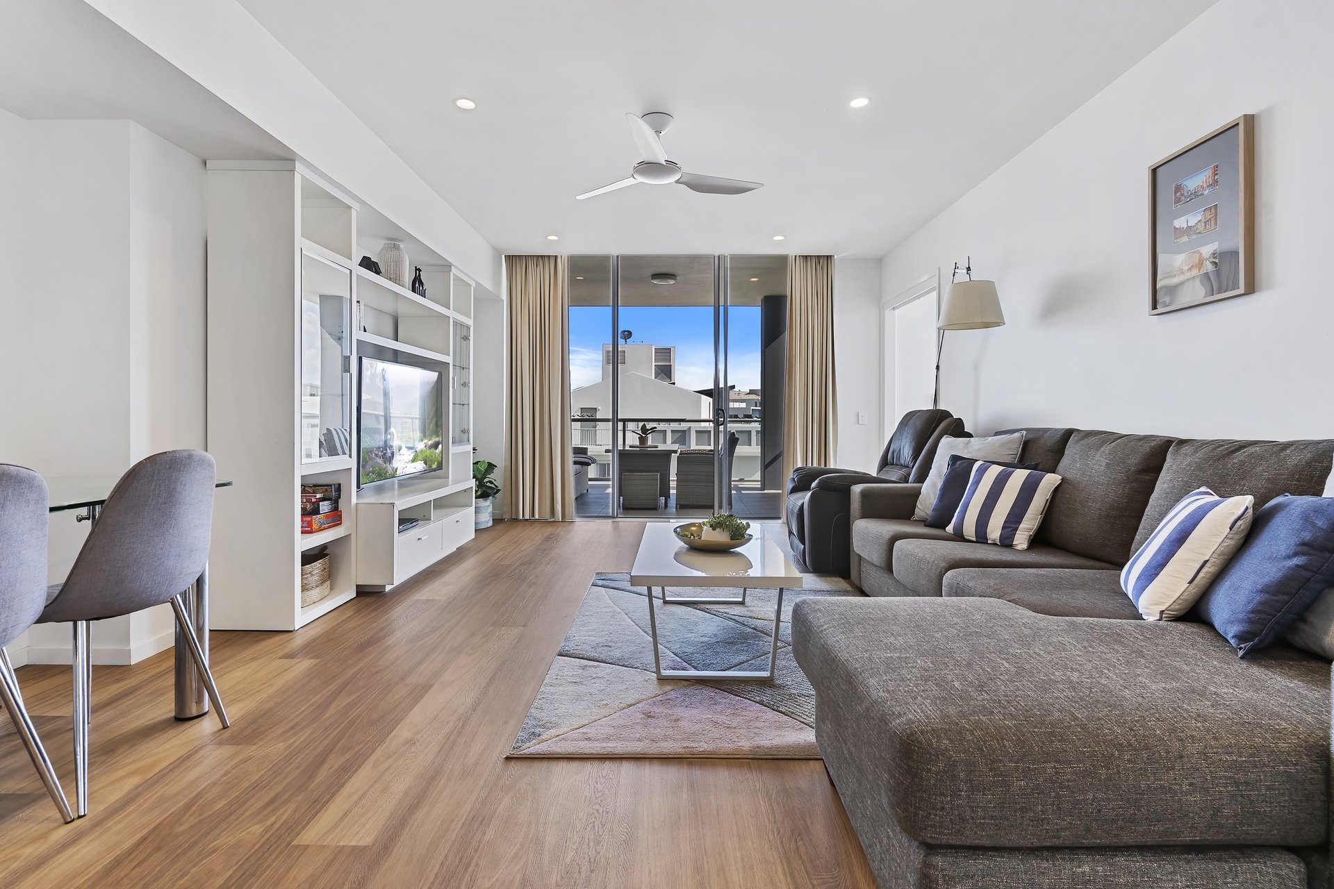 Kings Beach Apartment with Water Views photo 4