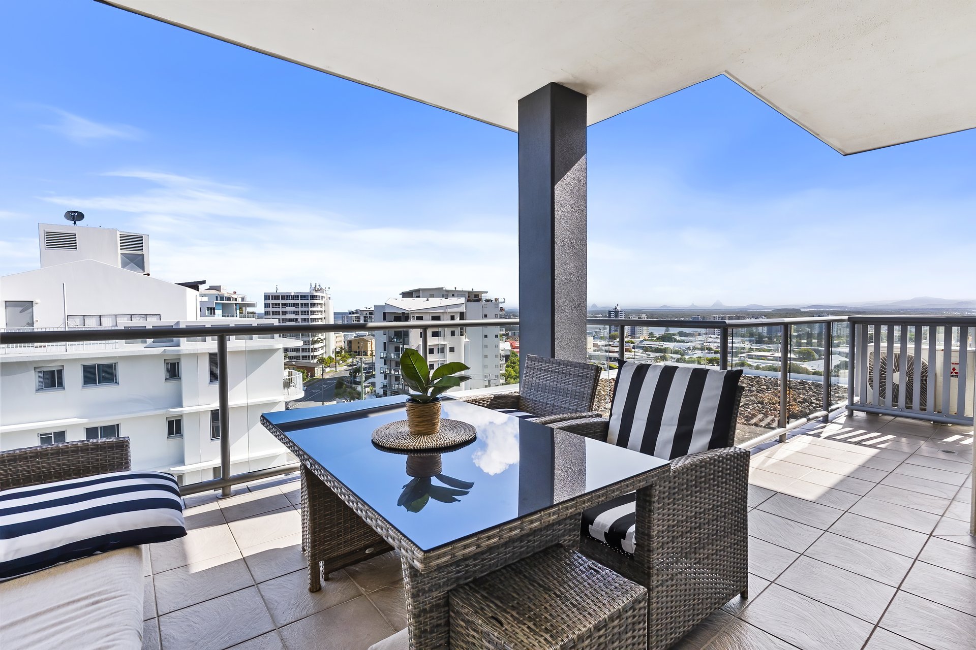 Kings Beach Apartment with Water Views photo 3