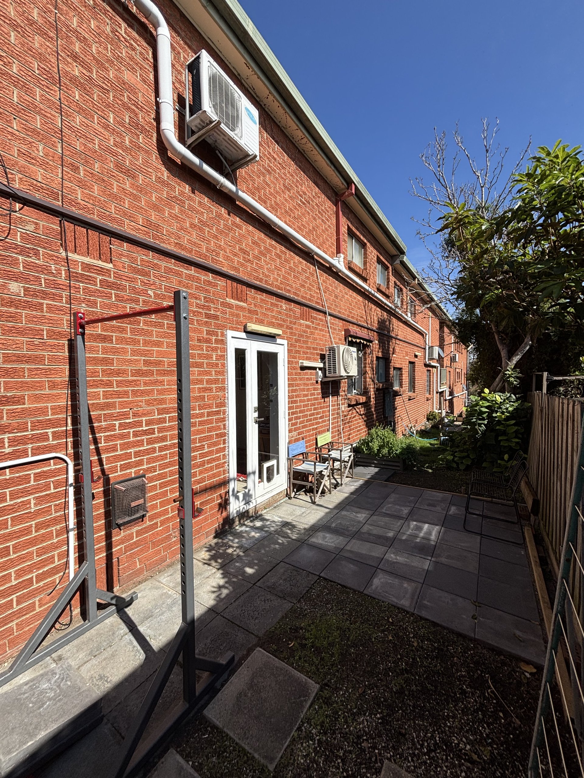 Clean/Quiet/Calm/Stylish Brunswick west unit photo 5