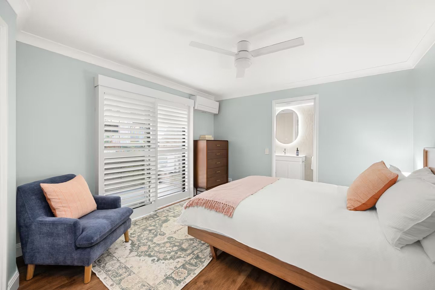 Spacious 2BR Stay w/ Pool & Balcony photo 4